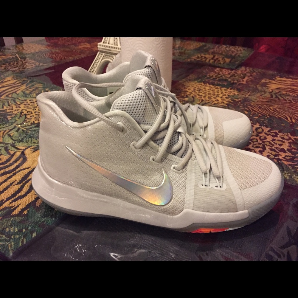 Boys kyrie 6
